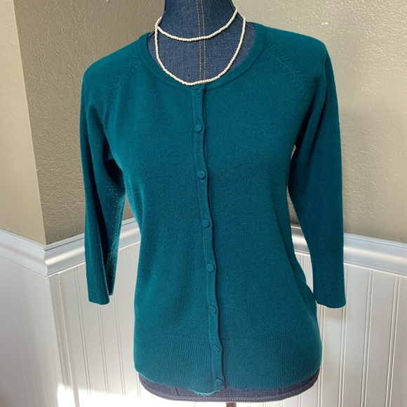 Unites States sweaters. In teal. - Picture 3 of 4